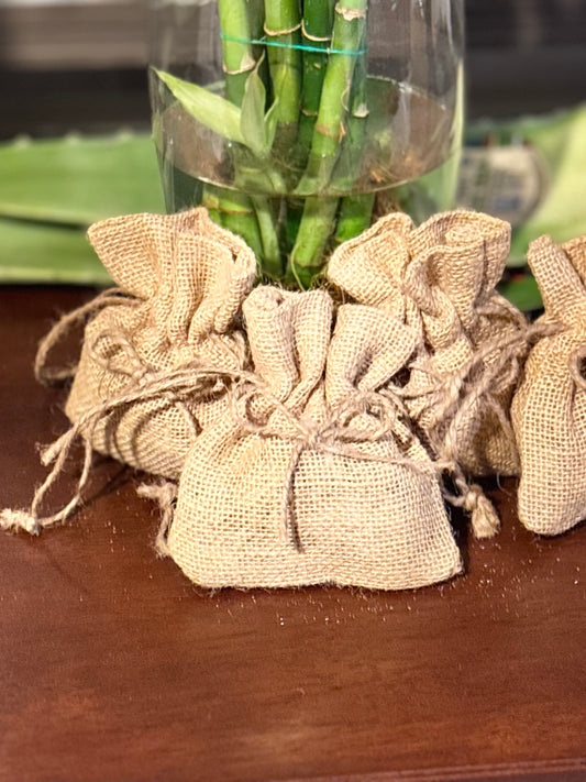 BATH TEA SAMPLER (A luxurious botanical bath tea designed to soften the skin, calm the body, and turn your bath into a soothing herbal soak.)