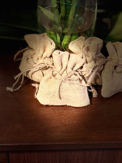 BATH TEA SAMPLER (A luxurious botanical bath tea designed to soften the skin, calm the body, and turn your bath into a soothing herbal soak.)